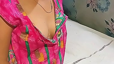 Indian Bengali aunty Tumpa has creampie sex with husband, cum inside pussy