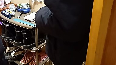 a friend's wife jerks off my cock