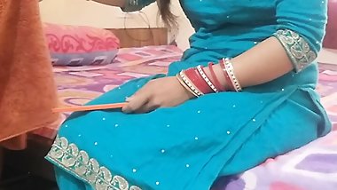 Punjabi bhabi ke moonh mein moot diya