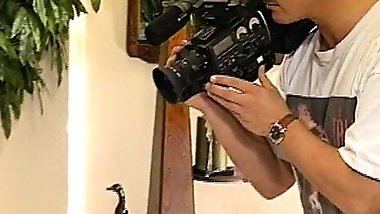 Mutti laesst sich ficken weil papa nicht da ist