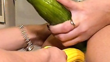 Retro Vintage MILF Lesbians