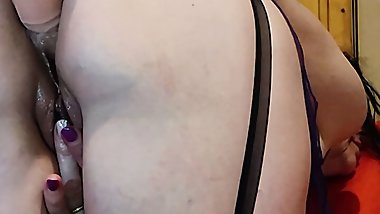 Mature MILF Plays With Her Asshole