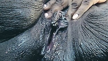 (RE-Upload) Almost got caught in parking lot squirt