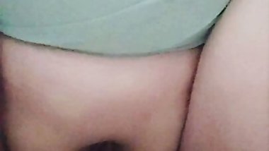 BBW MILF quietly masturbating