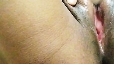 Mallu aunty ka &ndash; wet pussy video of a housewife