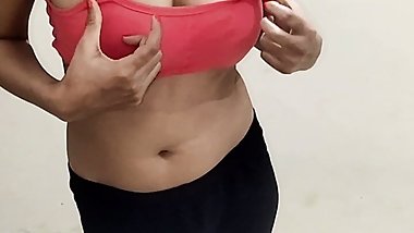 Indian Desi Hot Girl Aao na Raja ji kya dikhau dekh ki meri maar lo merii gaand saarabhabhi6 in Hindi audio