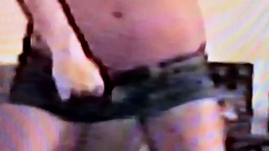 See my Hot Ass in Daisy Dukes &ndash; Sexy American Milf