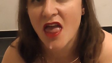 MILF catches guest on the toilet and begs for one fuck