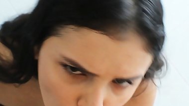 I fuck my stepsister Melanie after she helps me with my clothes &ndash; porn in Spanish