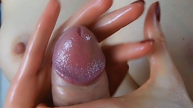 Best teasing handjob ever for a big dick by British incognito TikTok star &ndash; close-up