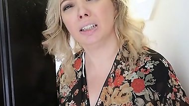 Sex Starved Stepmom Rides Stepson&rsquo;s Big Meat