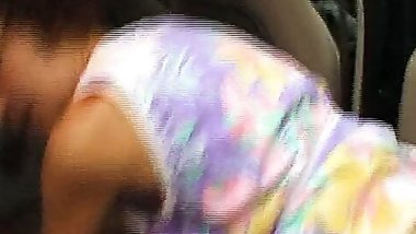 Die Milf in der Karre gefickt und Sie lutscht so gut