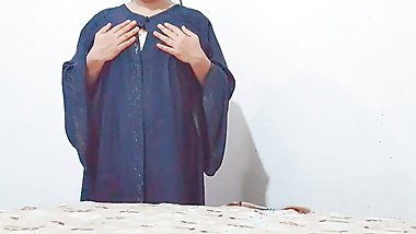 Niqab Queen Masturbation Doggystyle in Muslim Hijab