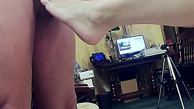 Foot job Sideview
