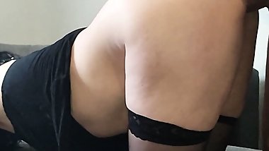 Mature MILF with Wet Pussy gets a fuck