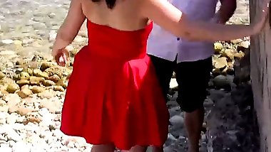 Luna has natural tits and she fucks and blows Terry Reid