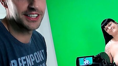 Ugly German Turkish housewife picked up for porn casting