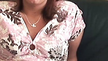 Hardcore Curvy Milf tests Dildo