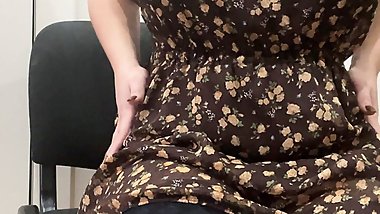 Hot Milf Masturbates Her Juicy Pussy