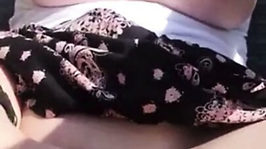 Mom playing with pussy and cums whilst neighbours watch