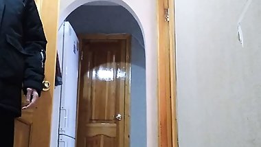 I tried out a sex toy for my husband on a courier