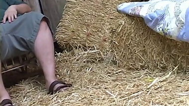 Chunky girls behind the scenes show bodies