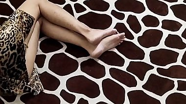 Gand khujate hue saarabhabhi6 ko kiya camera may kaid