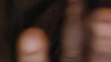 Reverse fingering