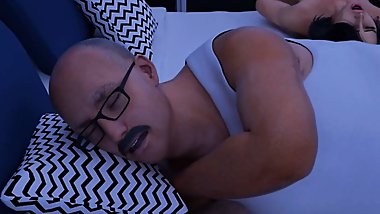 B&Z-MC-33 - Milf stepmom wants me to lick her pussy