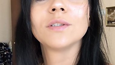 smell how it smells and lick your stepmommy