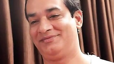 Stepmom and Stepsister Have Threesome sex &ndash; Hindi Web Series