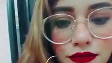 My Sister Make My Mom Famous During Live Session