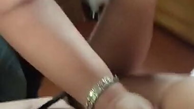 Fuck friand with  women  use fingers