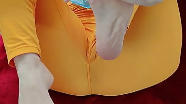 Aurora Willows puts on toe stretchers