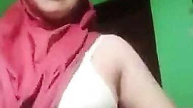 MILF Indon melancap Terung