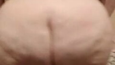Mature Ukraine BBW Natalya shows her big ass