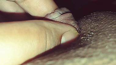 Playing wit my clit