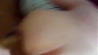 Comendo o cu da Fabota casada que da sem o corno saber