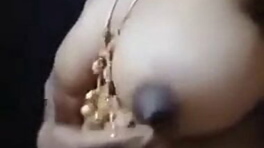 Tamil Married Bhabhi Does Boobs Show