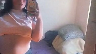 Bakersfield latina mom