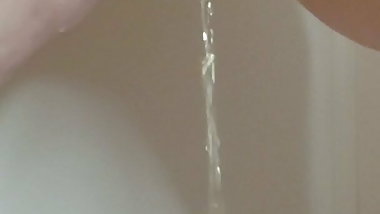 Bbw Peeong in the shower