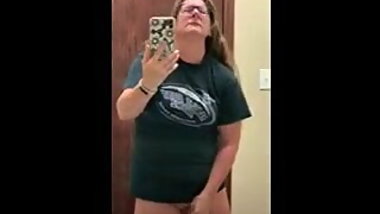 I&rsquo;m masturbating