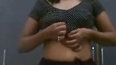 Desi Bhabhi undressing for bf
