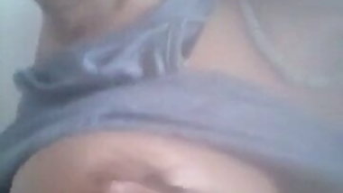 Lae Nurse Mums fingerfuck selfie