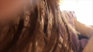 Belle mom MILF branle et suce comme une salope