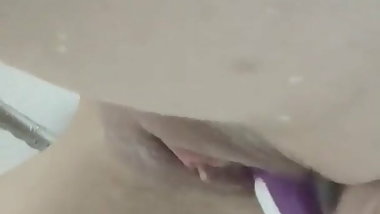 Sarah Ashley shower fun