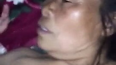 BIBIK SUNDA ASIAN GRANNY