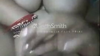 Desi aunty masturbating
