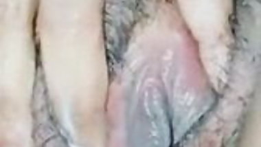 Pussy masturbation, making her cum
