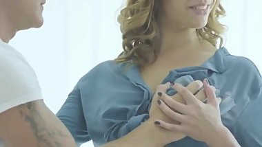 deepthroat closeup step mom lessons matt ice and antonia sai